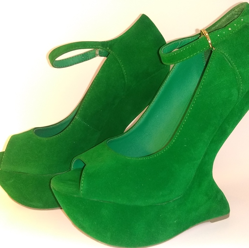 Green Suede Shoes 7.5